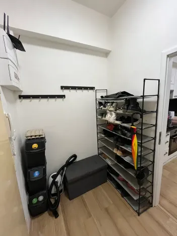 Pronájem bytu 3+1, Praha - Vysočany, Poděbradská, 74 m2