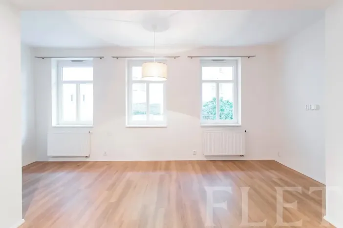 Pronájem bytu 1+kk, Praha - Libeň, Kotlaska, 44 m2