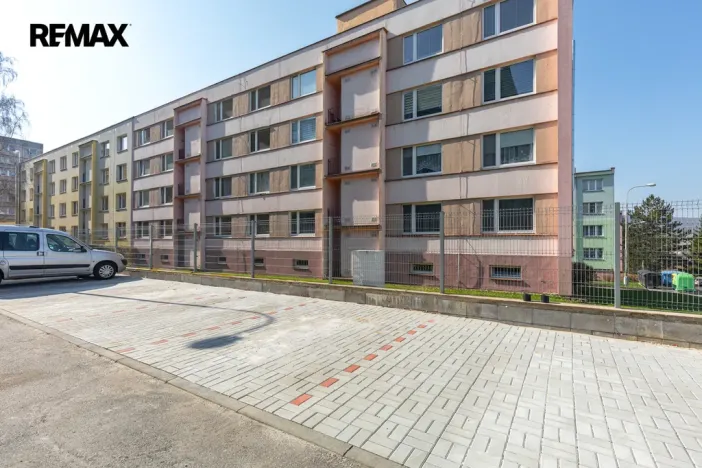 Prodej bytu 2+1, Děčín - Děčín XXXII-Boletice nad Labem, Přímá, 58 m2