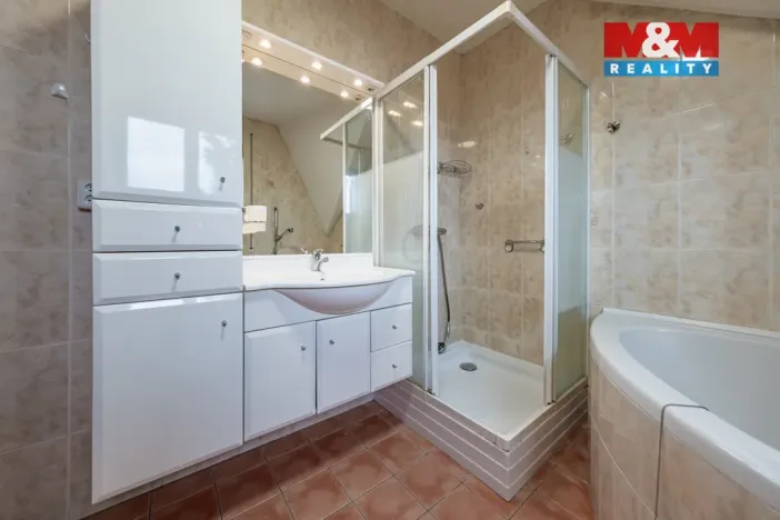 Pronájem rodinného domu, Říčany, Želivská, 232 m2