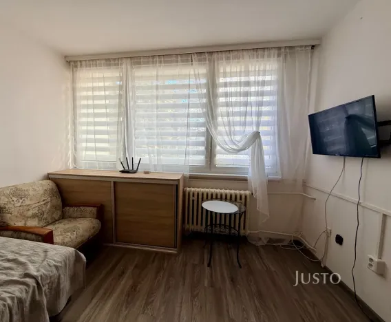 Pronájem bytu 1+1, Kolín - Kolín II, Na Magistrále, 24 m2