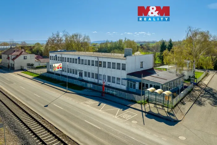 Prodej obchodního prostoru, Čáslav - Čáslav-Nové Město, Chrudimská, 900 m2