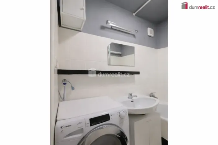 Pronájem bytu 2+kk, Praha - Smíchov, Pod Hybšmankou, 38 m2