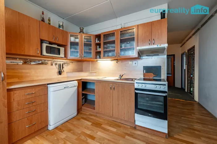 Prodej bytu 3+1, Chodský Újezd, 78 m2