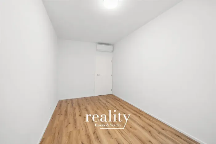 Pronájem bytu 2+kk, Znojmo, Jarošova, 46 m2