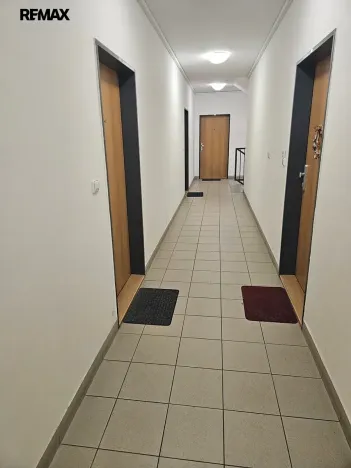 Pronájem bytu 2+kk, Praha - Zličín, Lipovská, 47 m2