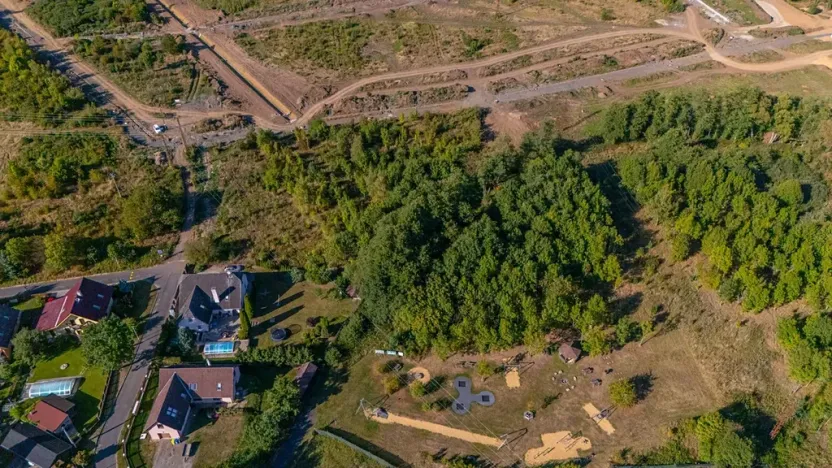 Prodej komerčního pozemku, Ostrov, 6206 m2