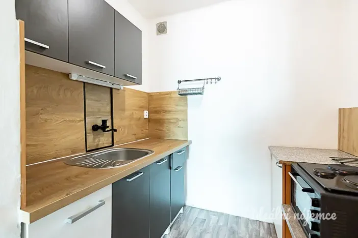 Pronájem bytu 2+kk, Praha - Hostivař, Záveská, 38 m2