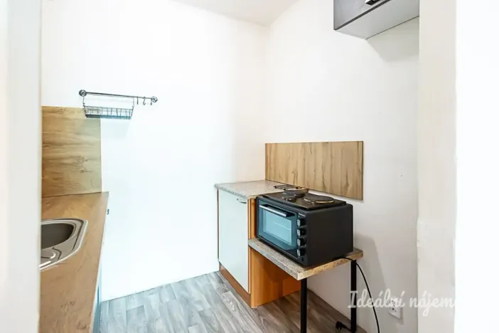 Pronájem bytu 2+kk, Praha - Hostivař, Záveská, 38 m2