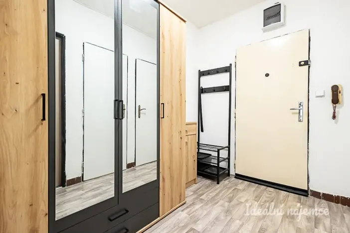 Pronájem bytu 2+kk, Praha - Hostivař, Záveská, 38 m2