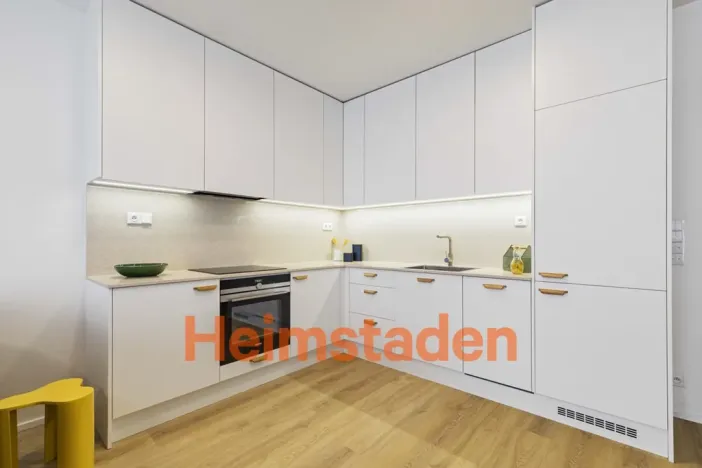 Pronájem bytu 2+kk, Praha - Holešovice, U Pergamenky, 59 m2