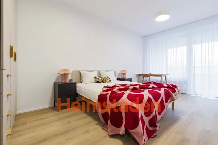 Pronájem bytu 2+kk, Praha - Holešovice, U Pergamenky, 59 m2