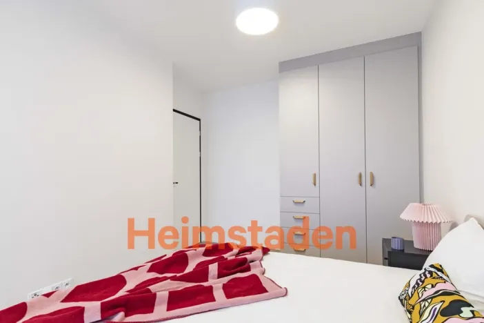 Pronájem bytu 2+kk, Praha - Holešovice, U Pergamenky, 59 m2