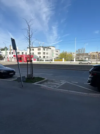 Pronájem bytu 1+kk, Praha - Hloubětín, Poděbradská, 42 m2