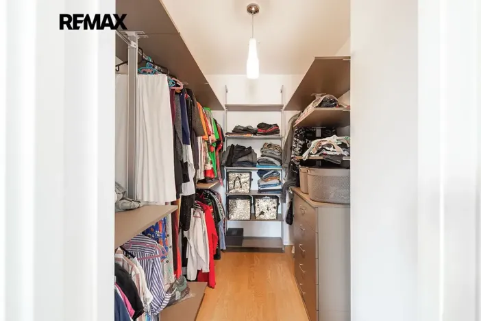 Pronájem rodinného domu, Praha - Dejvice, V Šáreckém údolí, 201 m2