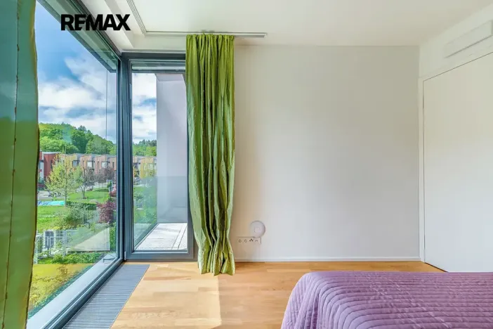 Pronájem rodinného domu, Praha - Dejvice, V Šáreckém údolí, 201 m2