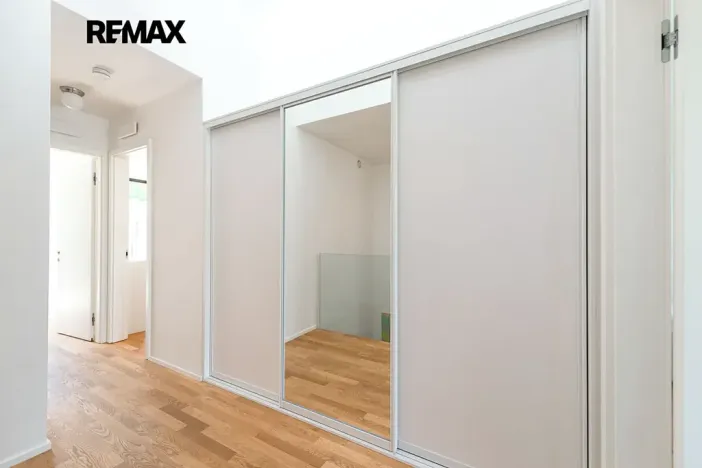 Pronájem rodinného domu, Praha - Dejvice, V Šáreckém údolí, 201 m2