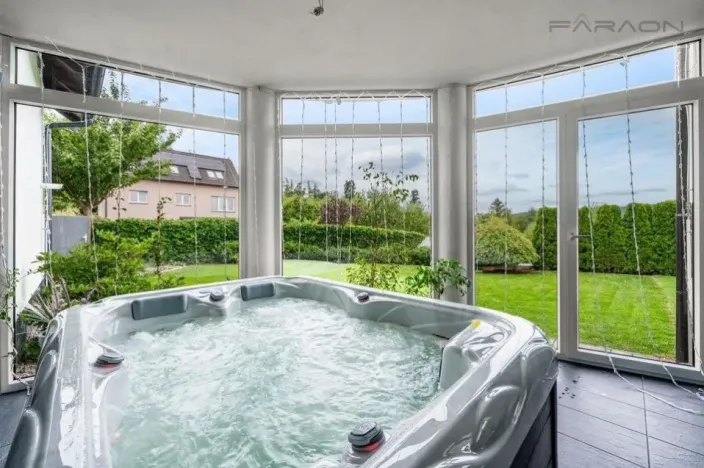 Prodej rodinného domu, Mníšek pod Brdy, Na Vyhlídce, 346 m2