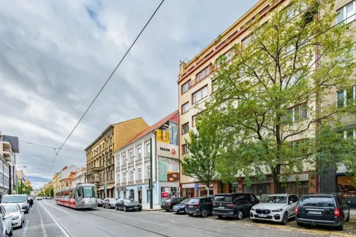 Pronájem bytu 2+kk, Praha - Karlín, Sokolovská, 69 m2