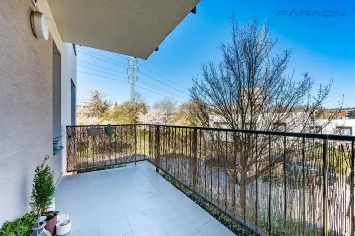 Prodej bytu 3+kk, Praha - Hloubětín, Nademlejnská, 86 m2