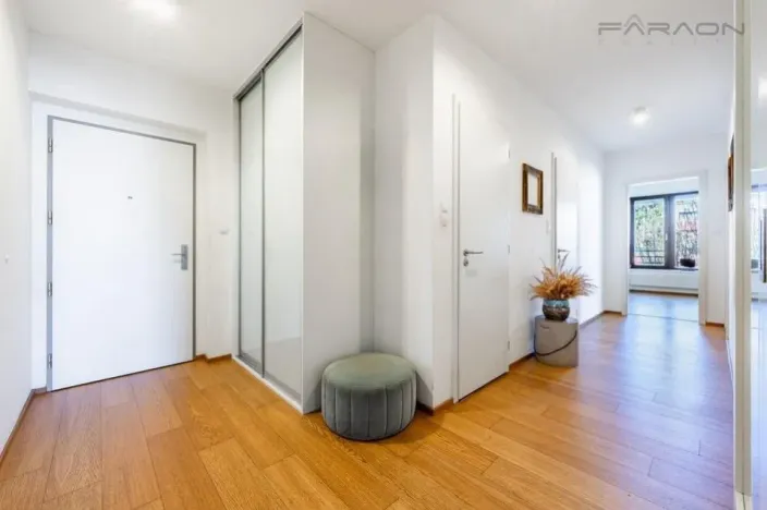 Prodej bytu 3+kk, Praha - Hloubětín, Nademlejnská, 86 m2