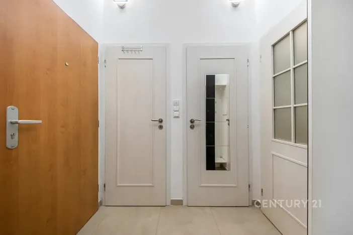 Pronájem bytu 1+1, Praha - Nové Město, Truhlářská, 38 m2