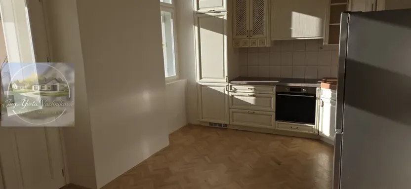 Pronájem bytu 2+1, Praha, Zborovská, 81 m2