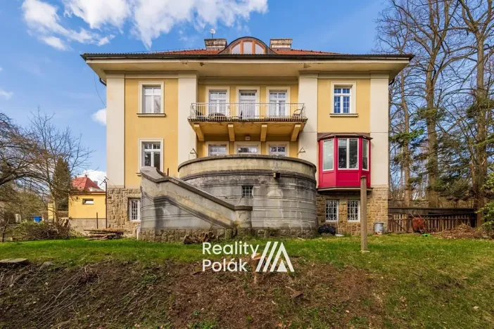 Pronájem bytu 1+1, Liberec, Husova, 45 m2