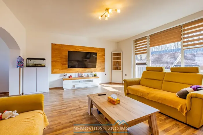 Prodej rodinného domu, Božice, 141 m2