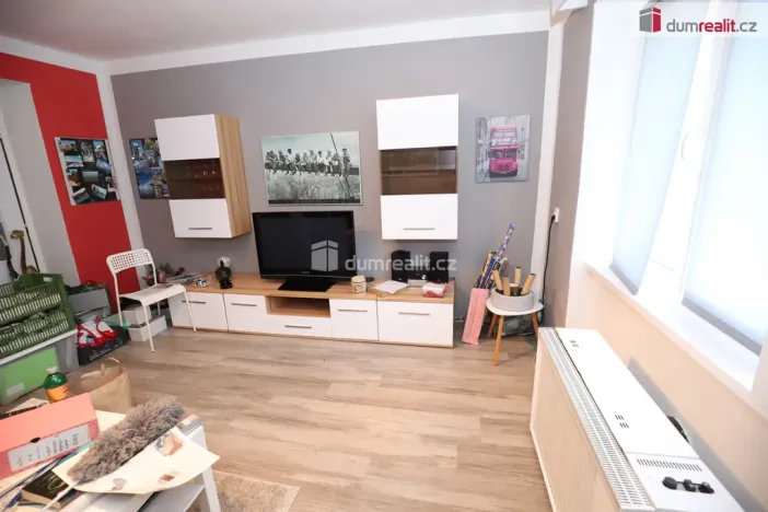 Prodej bytu 2+1, Cheb, Valdštejnova, 60 m2