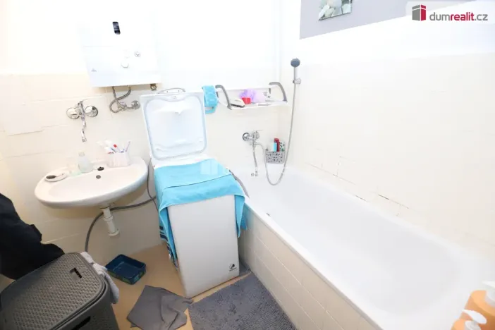 Prodej bytu 2+1, Cheb, Valdštejnova, 60 m2