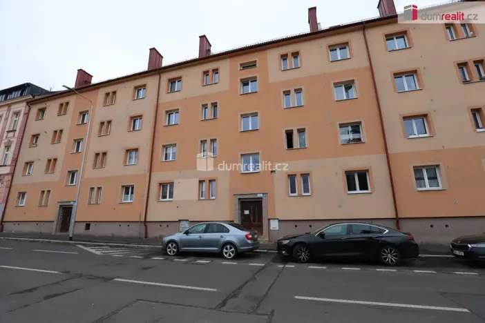 Prodej bytu 2+1, Cheb, Valdštejnova, 60 m2