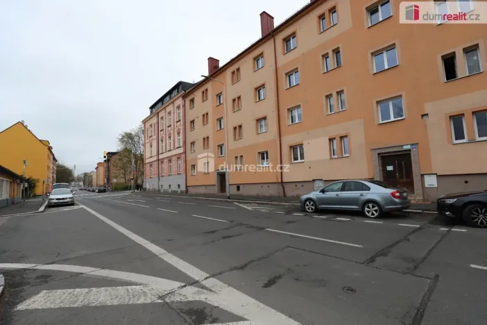 Prodej bytu 2+1, Cheb, Valdštejnova, 60 m2