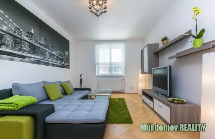 Pronájem vily, Sadská, Husova, 1200 m2