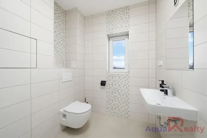 Pronájem bytu 3+kk, Karlovy Vary, Dubová, 83 m2