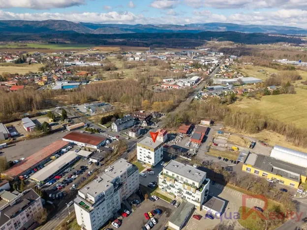 Pronájem bytu 3+kk, Karlovy Vary, Dubová, 83 m2