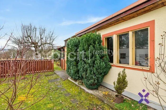 Prodej bytu 3+1, Bánov, 76 m2