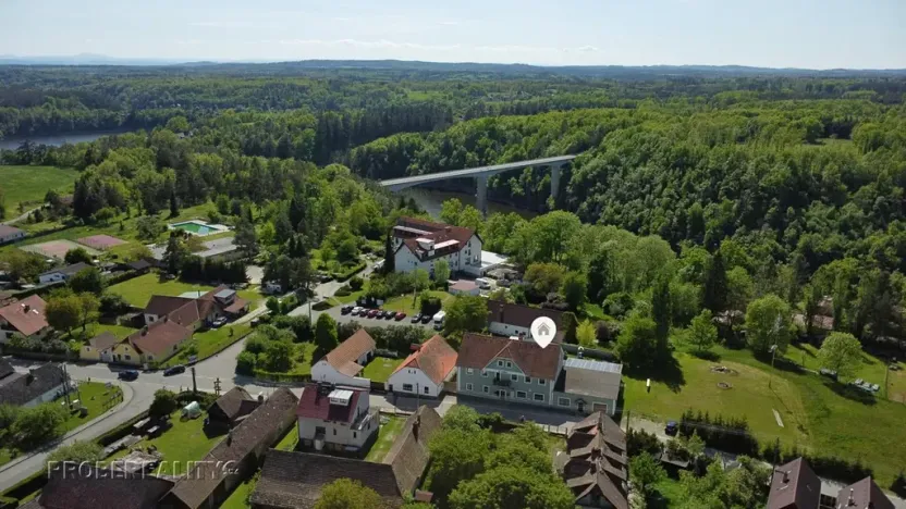 Prodej ubytování, Zvíkovské Podhradí, 780 m2