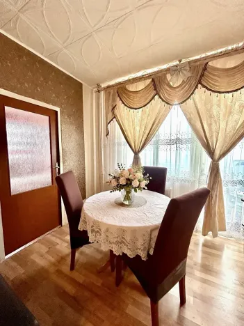 Prodej bytu 3+1, Chomutov, Palackého, 73 m2