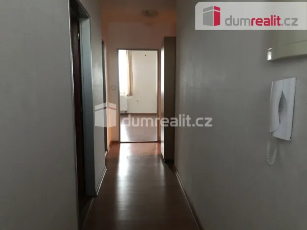 Pronájem bytu 3+kk, Praha - Kobylisy, Zenklova, 50 m2