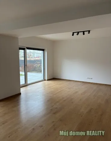 Pronájem rodinného domu, Praha - Klánovice, Lovčická, 120 m2
