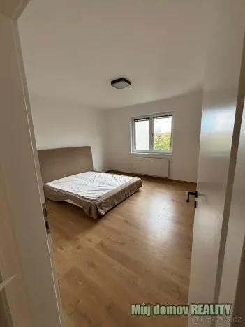 Pronájem rodinného domu, Praha - Klánovice, Lovčická, 120 m2