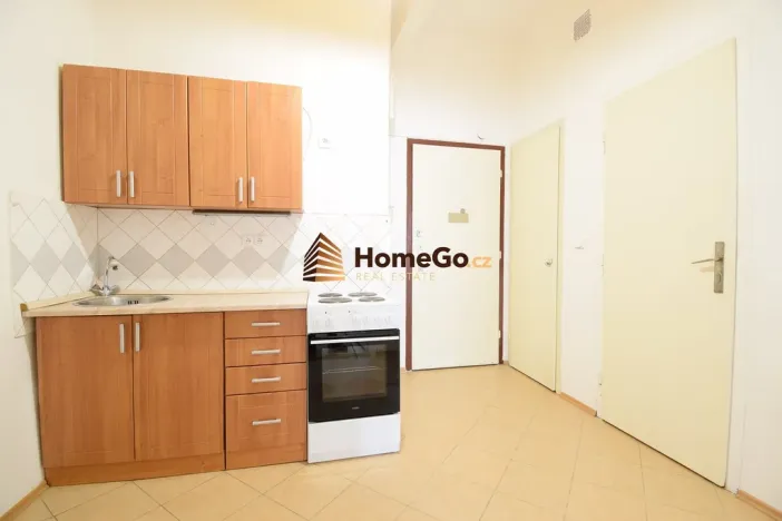 Pronájem bytu 2+1, Praha - Nusle, U gymnázia, 62 m2