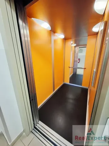 Pronájem bytu 1+1, Praha - Háje, Matúškova, 30 m2