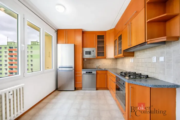 Pronájem bytu 4+1, Plzeň - Severní Předměstí, Strážnická, 76 m2