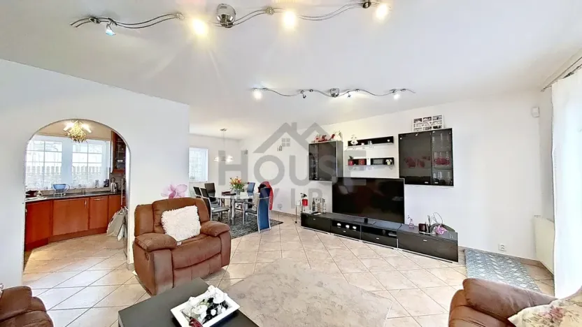 Prodej rodinného domu, Praha - Dolní Počernice, Listopadová, 320 m2