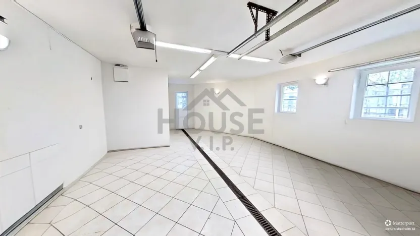 Prodej rodinného domu, Praha - Dolní Počernice, Listopadová, 320 m2