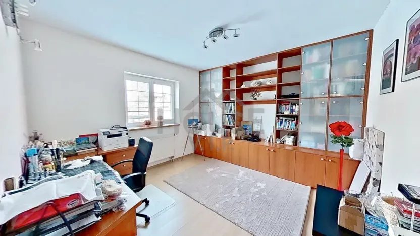 Prodej rodinného domu, Praha - Dolní Počernice, Listopadová, 320 m2