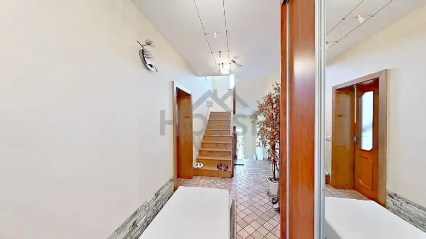 Prodej rodinného domu, Praha - Dolní Počernice, Listopadová, 320 m2