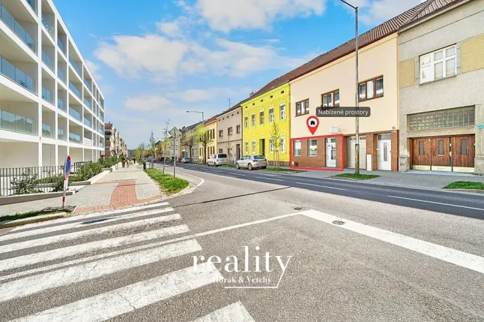 Pronájem obchodního prostoru, Znojmo, Jarošova, 30 m2